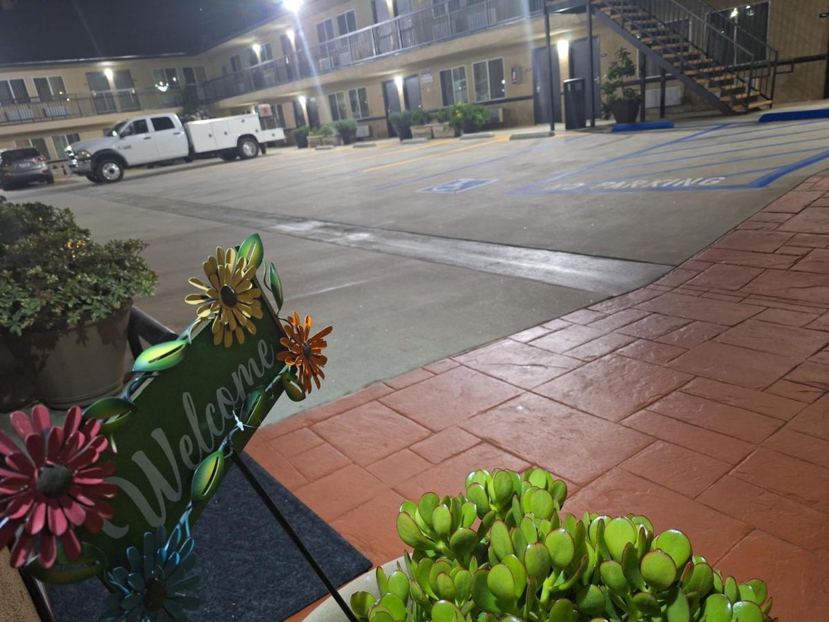 Portofino Inn ברבנק מראה חיצוני תמונה